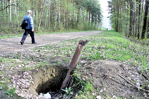 От крышек колодцев перешли к столбам