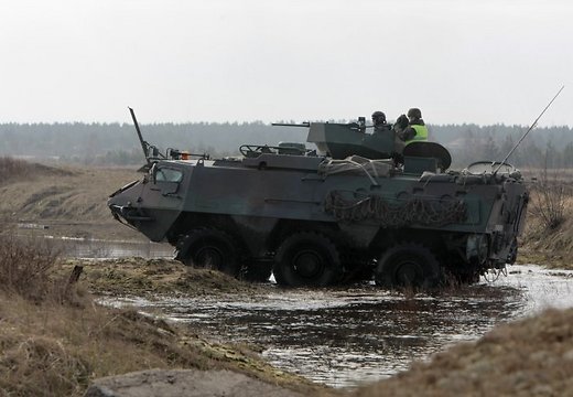 Военные учения в Адажи: пострадали девять человек, один из них скончался