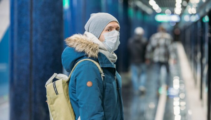 Школьников просят потренироваться и поносить защитные маски перед экзаменами